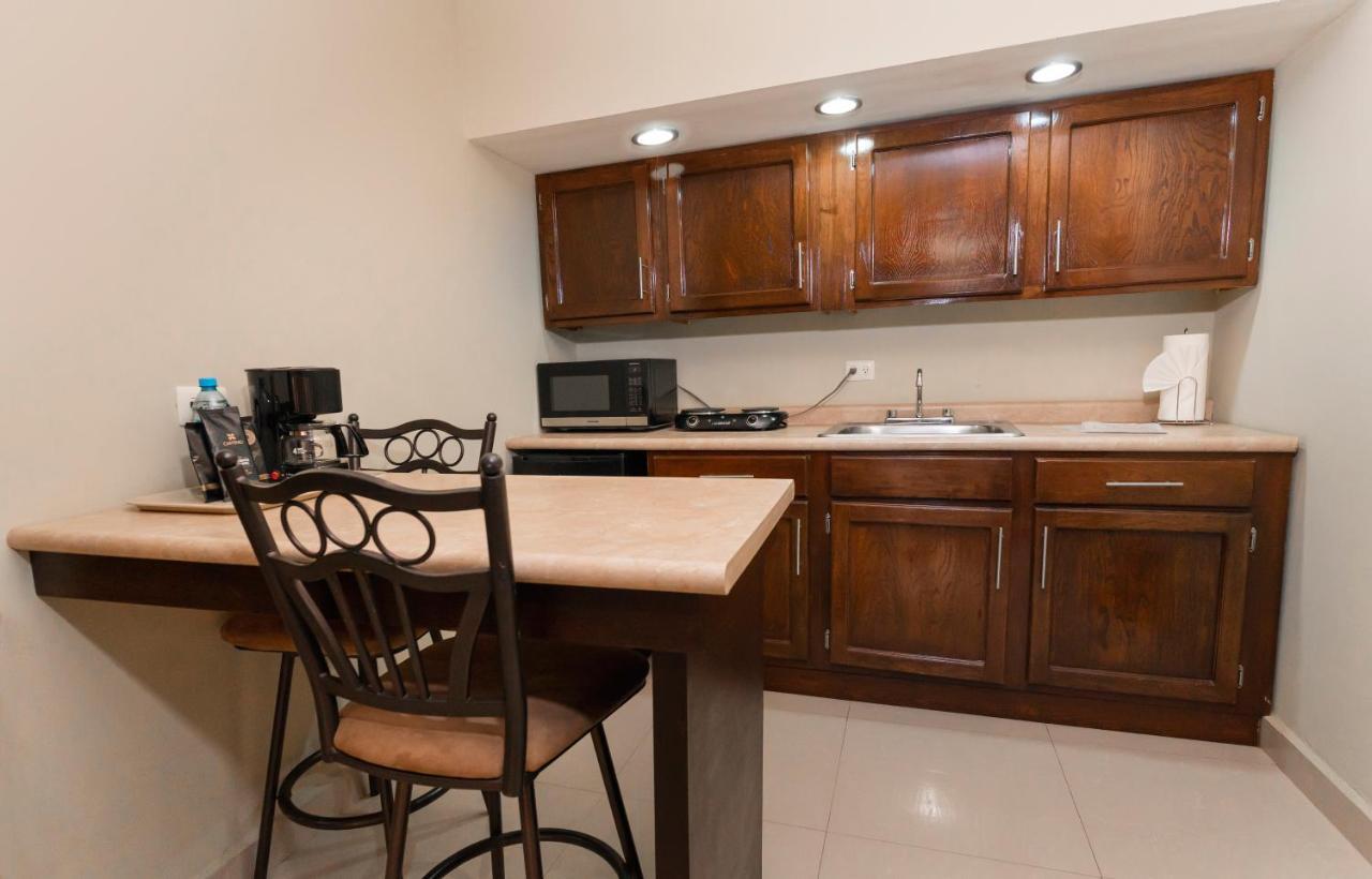 El Camino Hotel & Suites Heroica Caborca Eksteriør billede